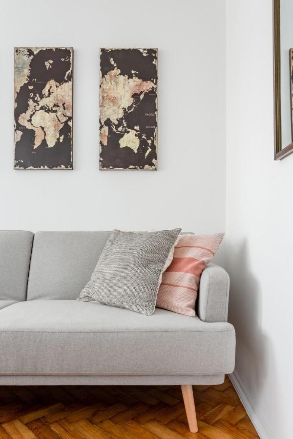 Stroll To Coffee Shops Near A Renovated Hillside Apartment In Graca Lisboa Dış mekan fotoğraf